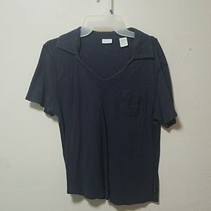 blue shirt